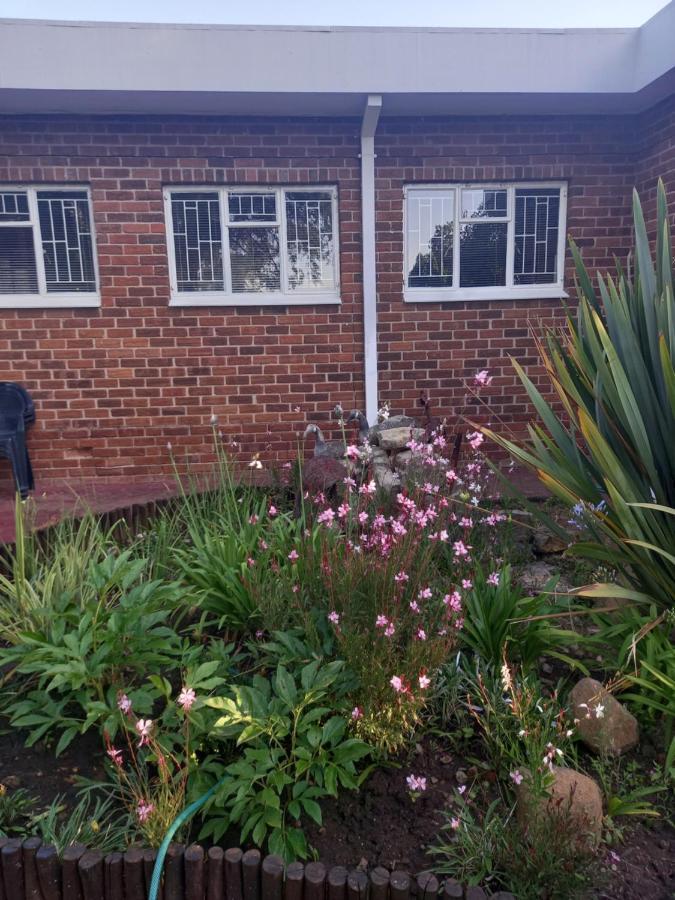 Gastehuis 17 Bloemfontein Buitenkant foto